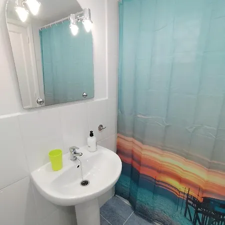 With Balcony, Central, Wifi 아파트 *